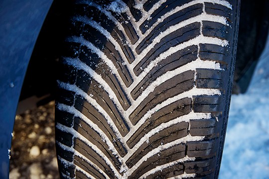 snow tyres